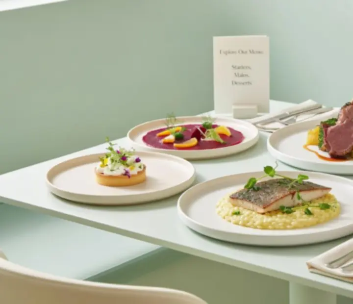 Elegancko podane dania kuchni europejskiej w restauracji Polvirelona